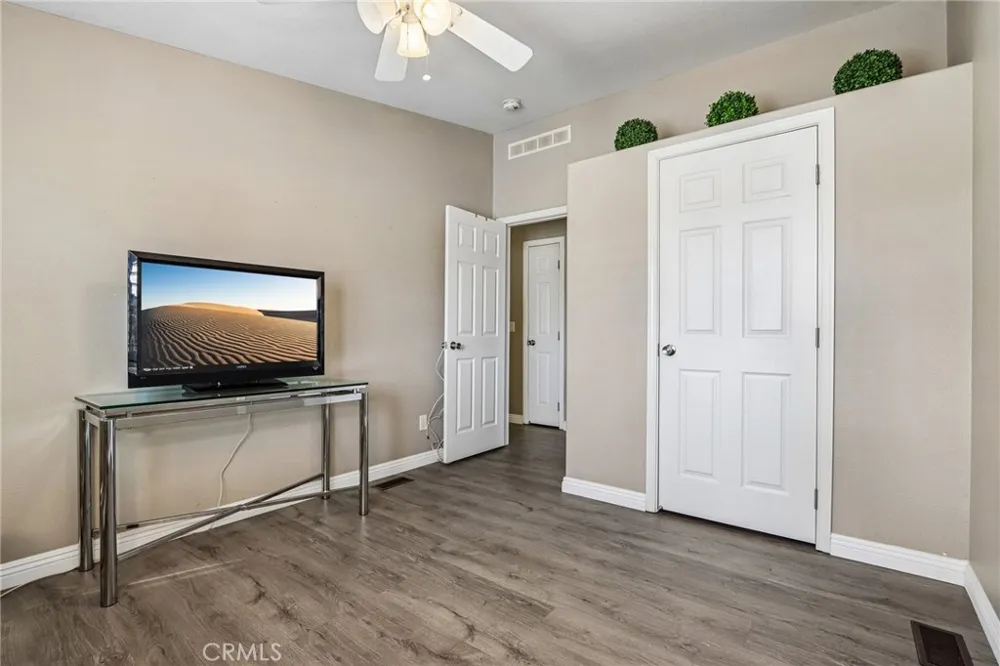301 Camino Del Sol Hemet, CA 92545