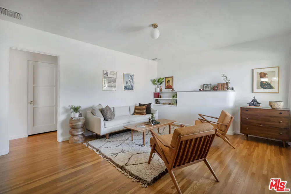 811 Keystone Street Burbank, CA 91506