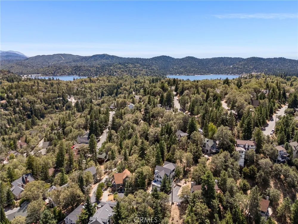 1348 St Anton Lake Arrowhead, CA 92352