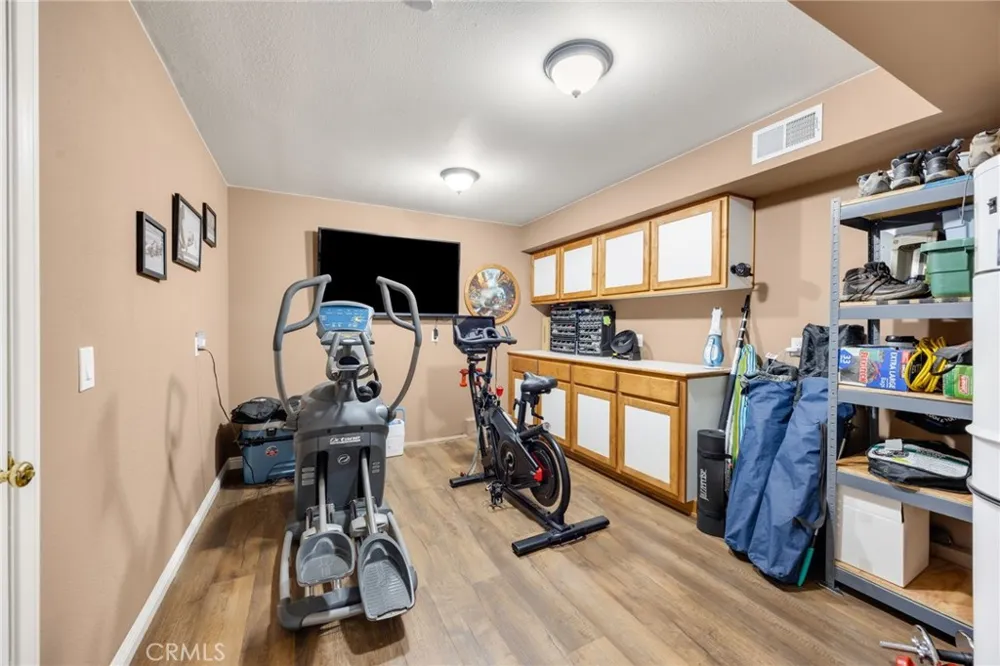 1348 St Anton Lake Arrowhead, CA 92352
