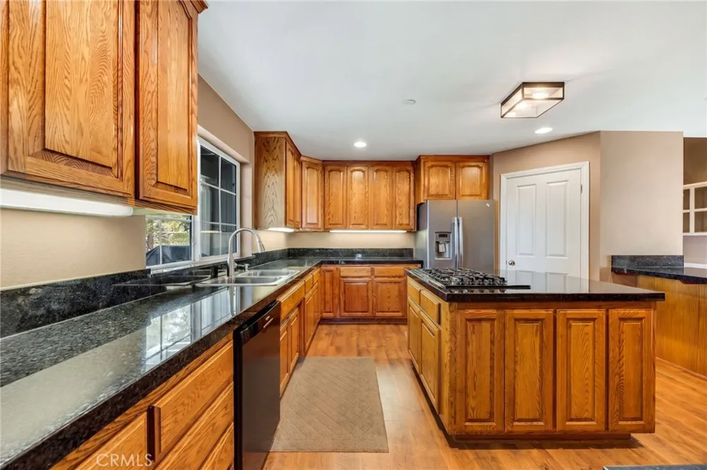 1348 St Anton Lake Arrowhead, CA 92352