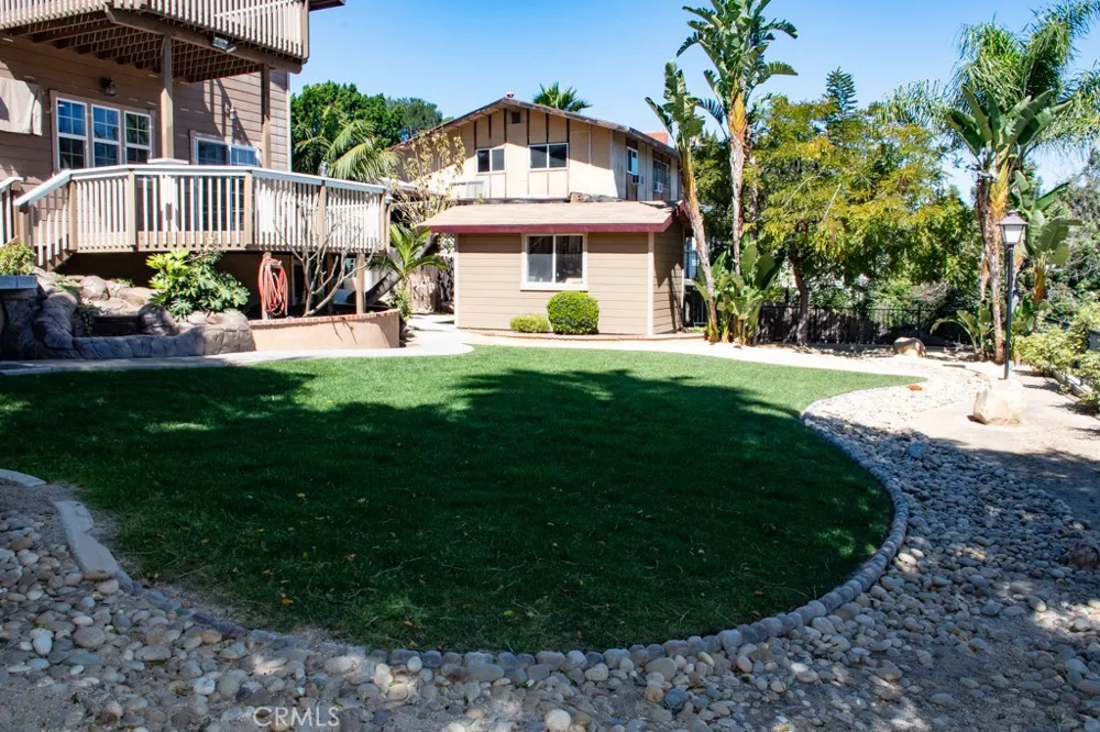 933 Eastside Rd El Cajon, CA 92020