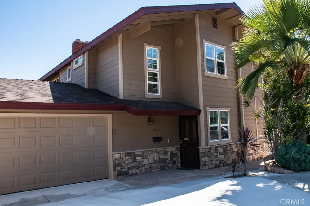 933 Eastside Rd El Cajon, CA 92020