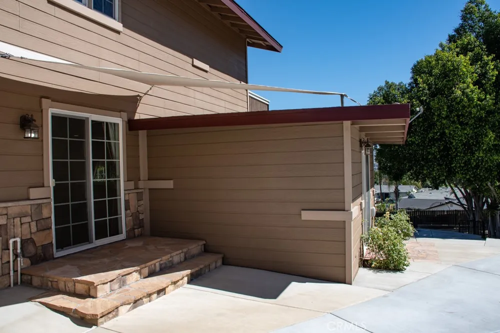 933 Eastside Rd El Cajon, CA 92020