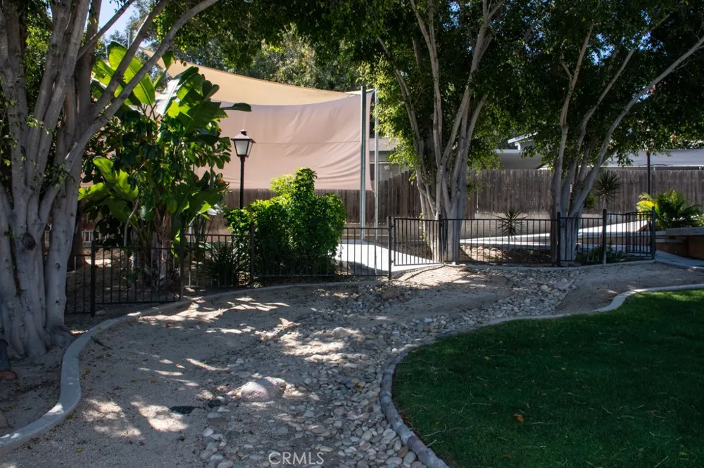 933 Eastside Rd El Cajon, CA 92020