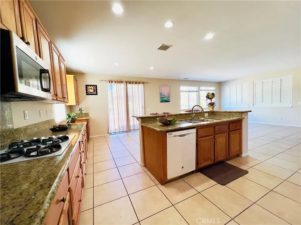 17231 Greentree Drive Riverside, CA 92503