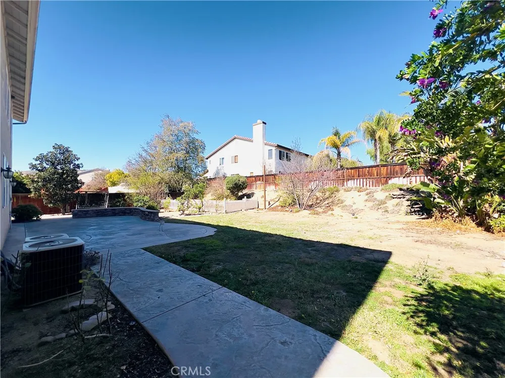 17231 Greentree Drive Riverside, CA 92503
