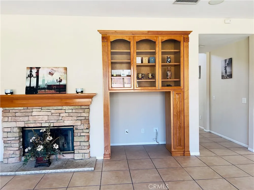 17231 Greentree Drive Riverside, CA 92503