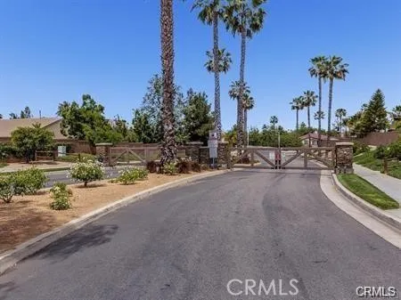 17231 Greentree Drive Riverside, CA 92503