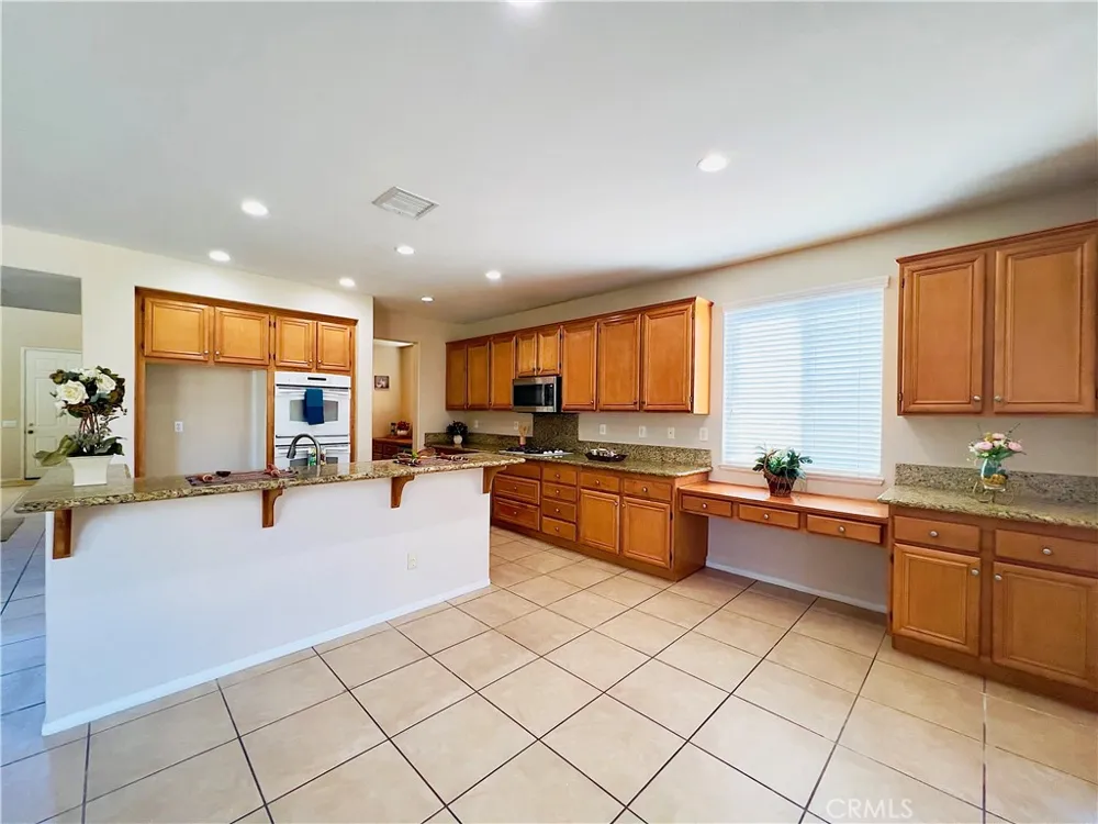 17231 Greentree Drive Riverside, CA 92503