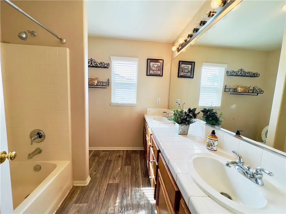 17231 Greentree Drive Riverside, CA 92503
