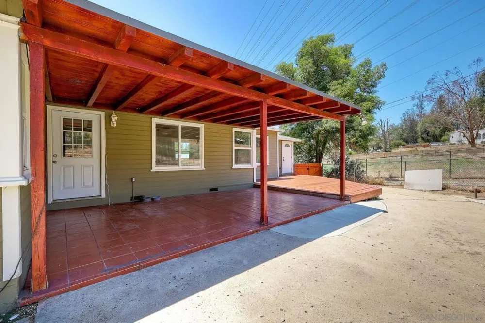 10859 Valle Vista Lakeside, CA 92040