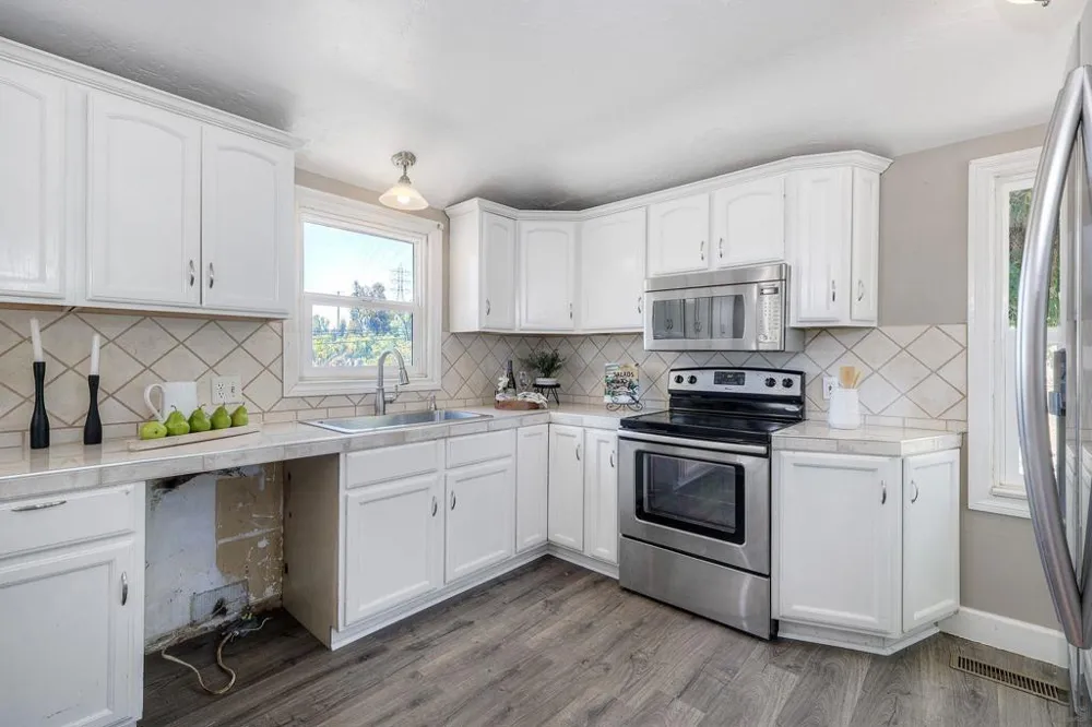 10859 Valle Vista Lakeside, CA 92040