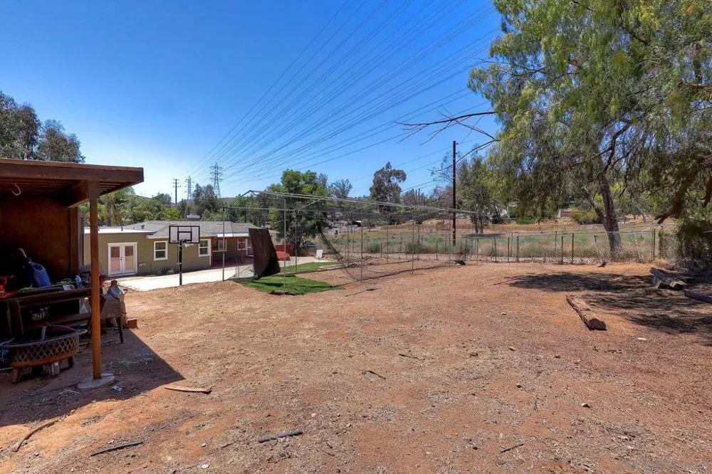 10859 Valle Vista Lakeside, CA 92040