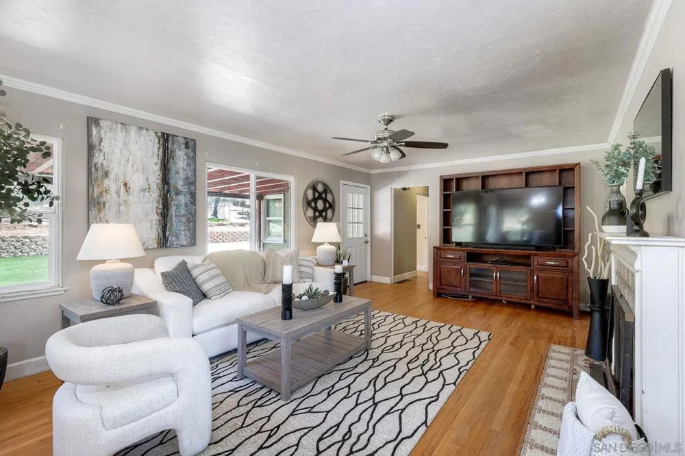 10859 Valle Vista Lakeside, CA 92040