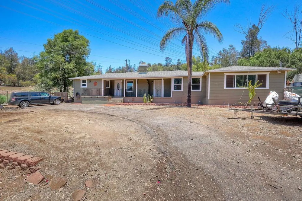 10859 Valle Vista Lakeside, CA 92040