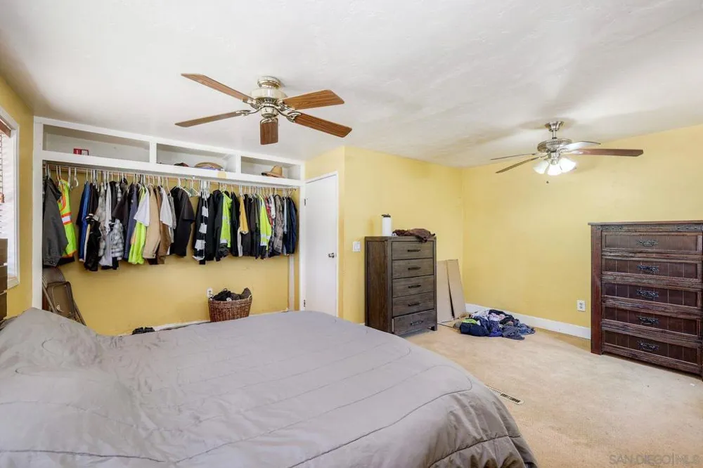 10859 Valle Vista Lakeside, CA 92040