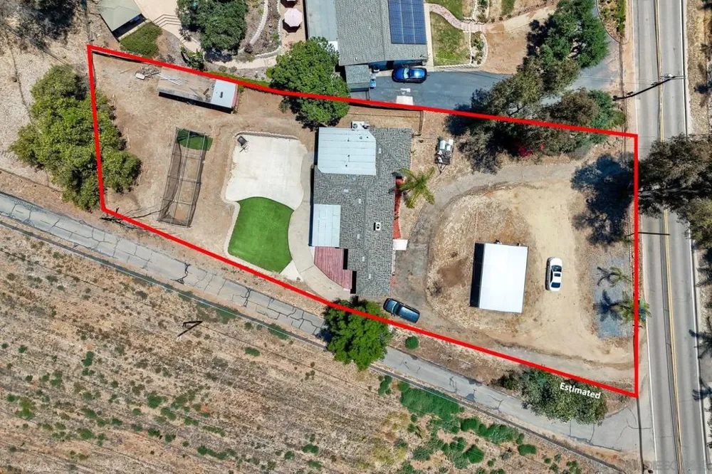 10859 Valle Vista Lakeside, CA 92040