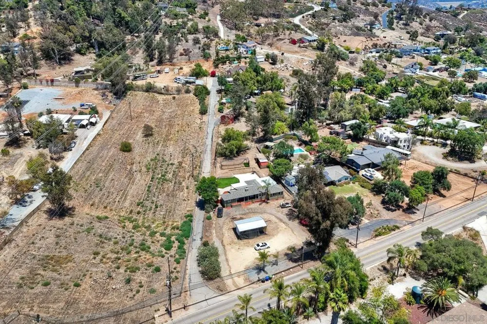 10859 Valle Vista Lakeside, CA 92040