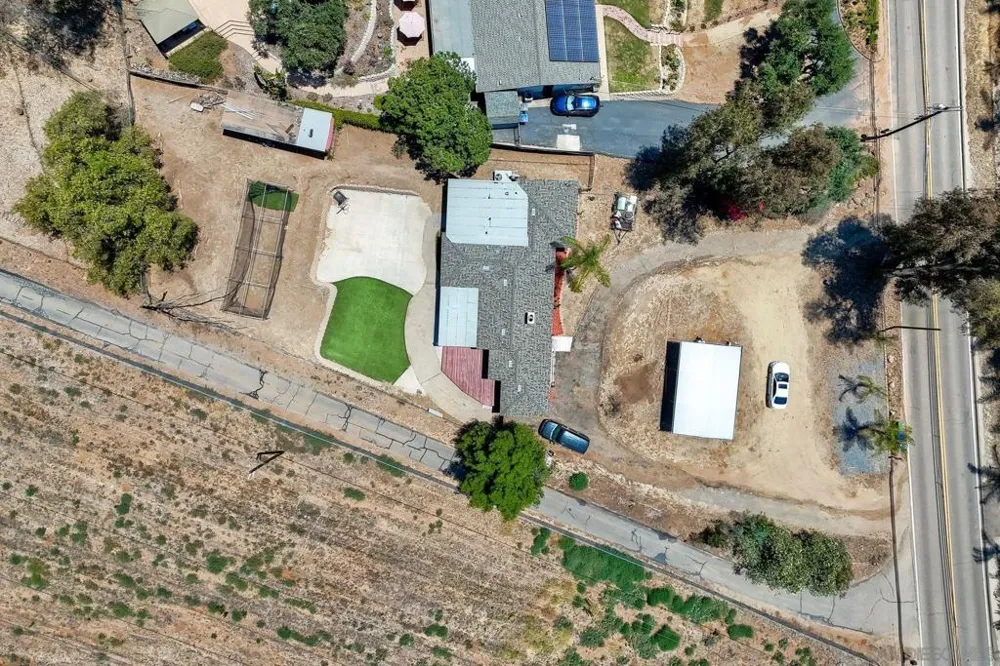 10859 Valle Vista Lakeside, CA 92040