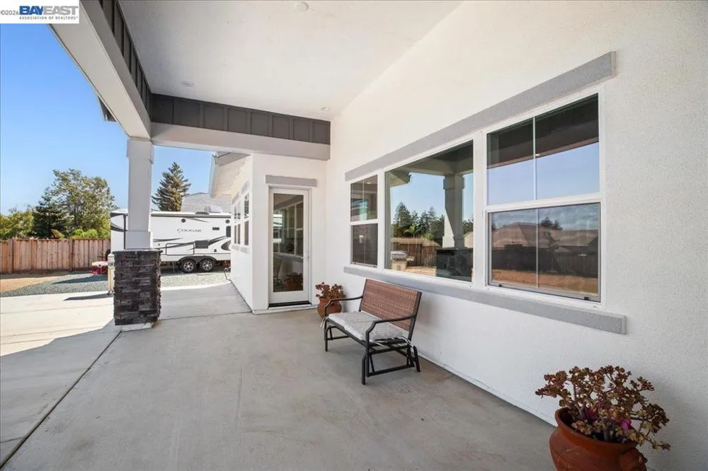 5010 Neroly Rd Oakley, CA 94561