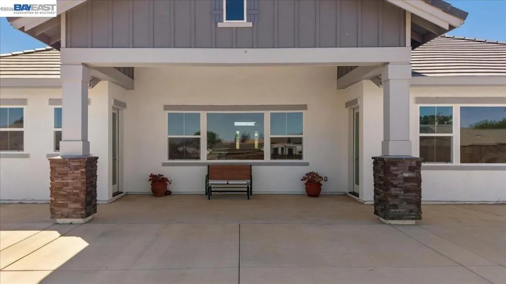5010 Neroly Rd Oakley, CA 94561