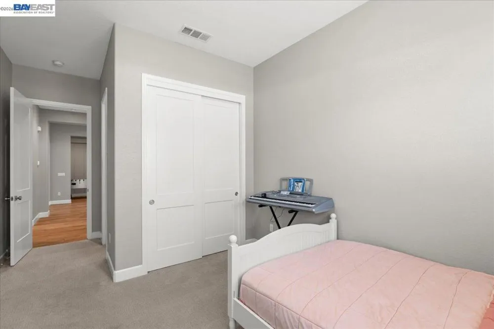 5010 Neroly Rd Oakley, CA 94561