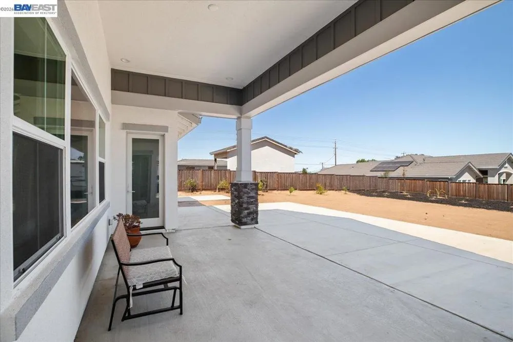 5010 Neroly Rd Oakley, CA 94561