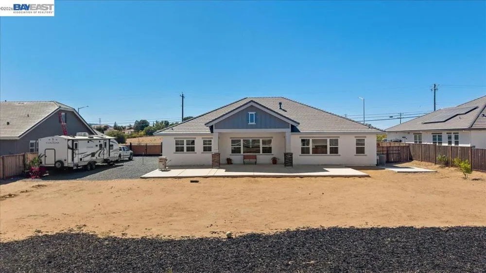 5010 Neroly Rd Oakley, CA 94561