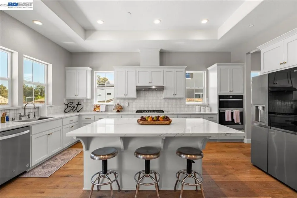 5010 Neroly Rd Oakley, CA 94561