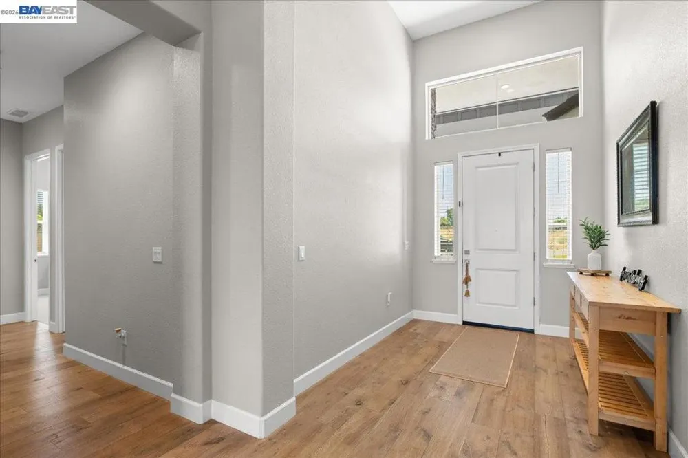 5010 Neroly Rd Oakley, CA 94561