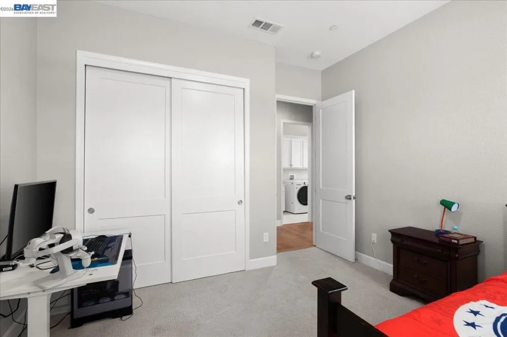 5010 Neroly Rd Oakley, CA 94561