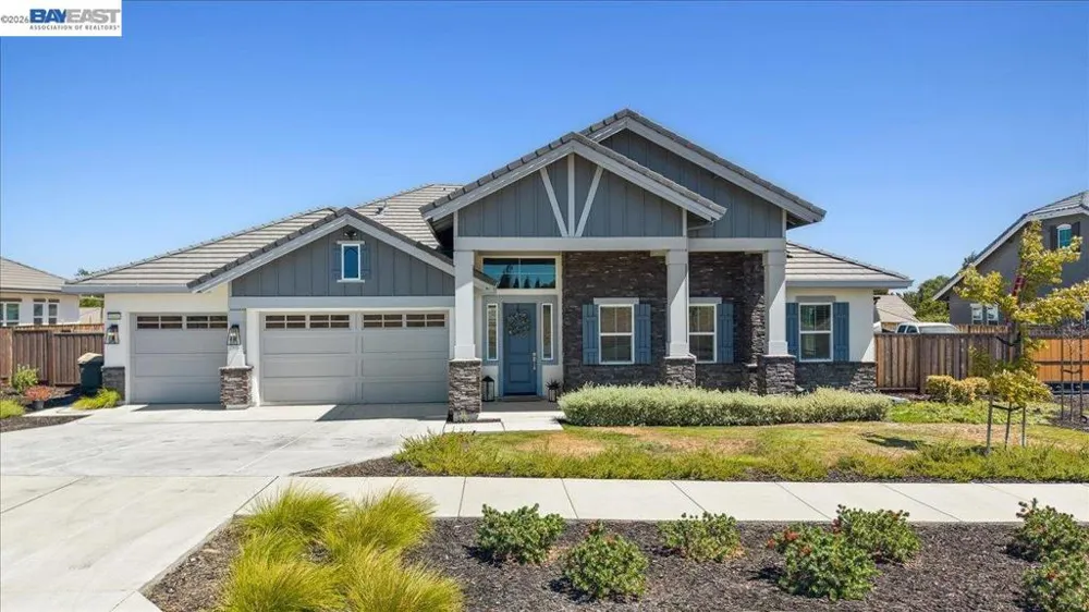 5010 Neroly Rd Oakley, CA 94561