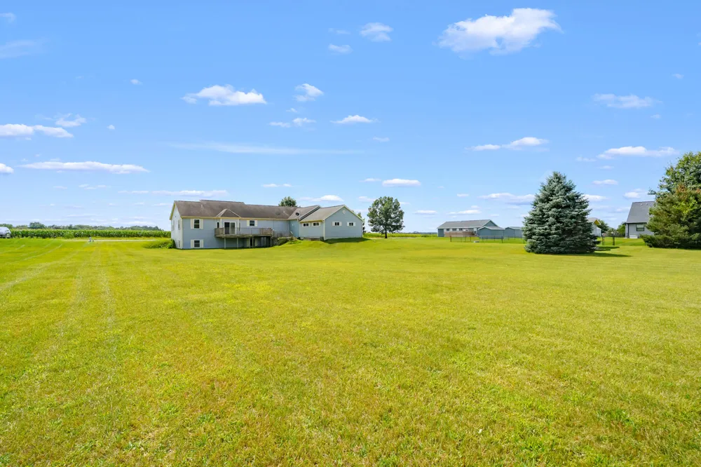 30479 52nd Avenue Paw Paw, MI 49079