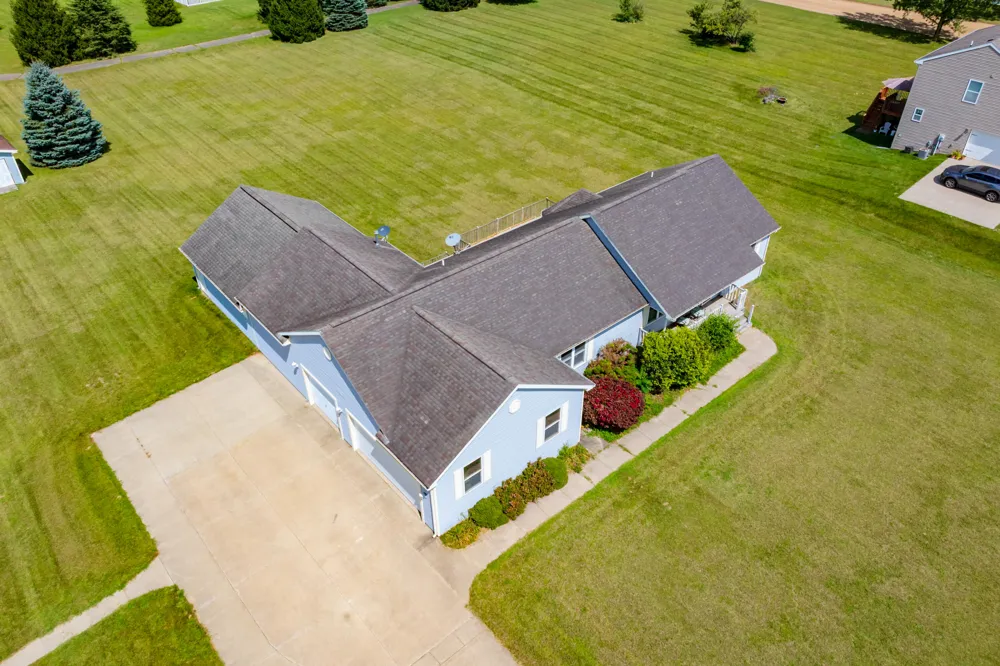 30479 52nd Avenue Paw Paw, MI 49079