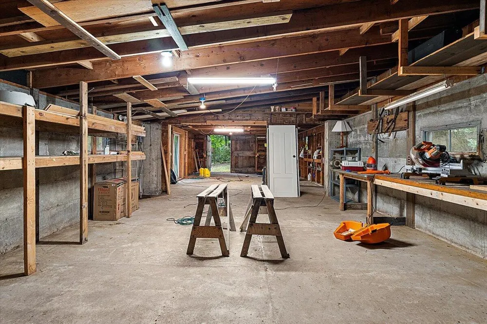 1875 11 Mile Road NE Comstock Park, MI 49321