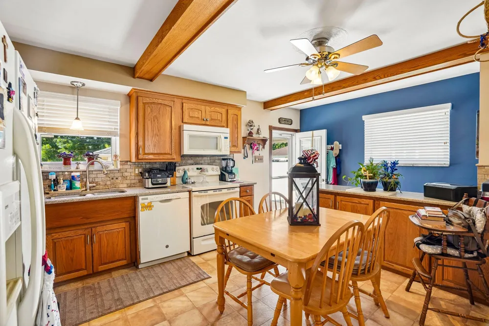 26347 Midway Street Dearborn Heights, MI 48127