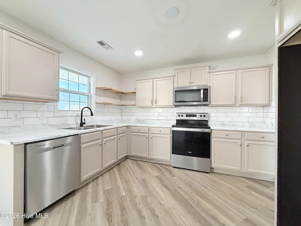107 Cavalier Drive Jacksonville, NC 28546