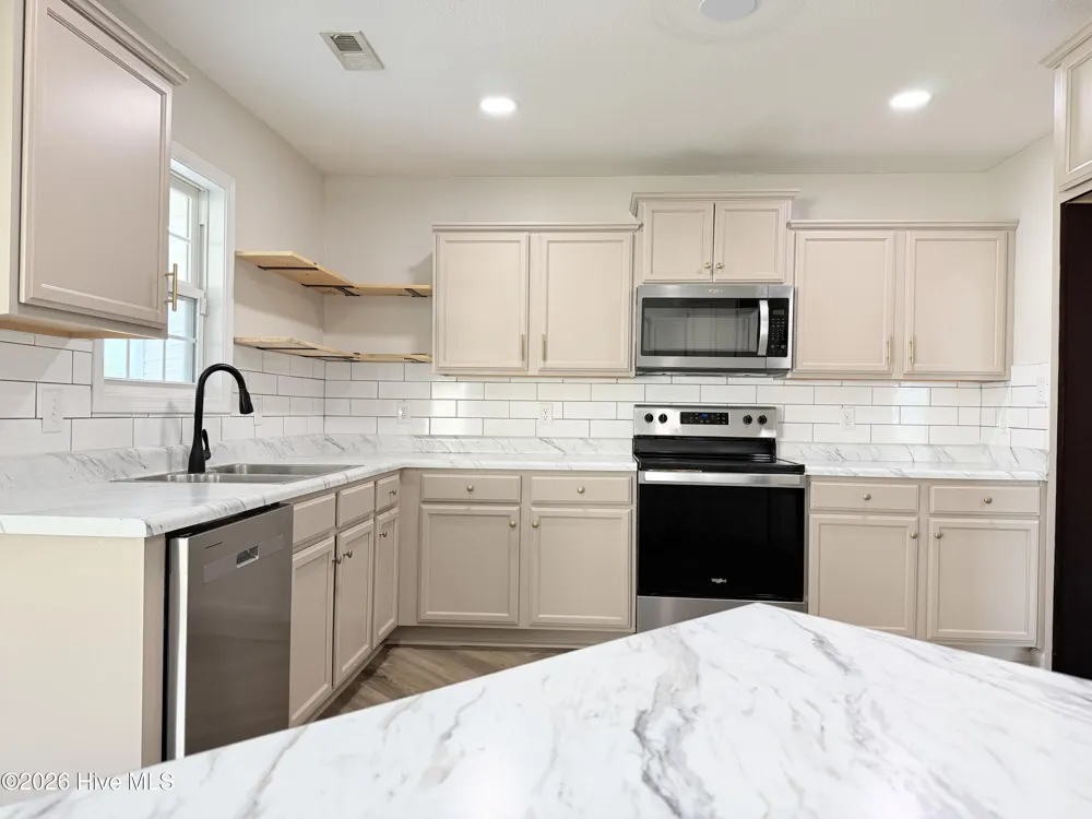 107 Cavalier Drive Jacksonville, NC 28546