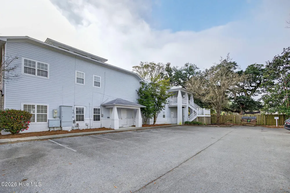 6209 Oleander Drive #216 Wilmington, NC 28403