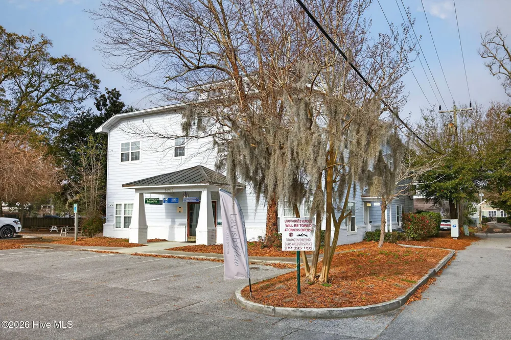 6209 Oleander Drive #216 Wilmington, NC 28403