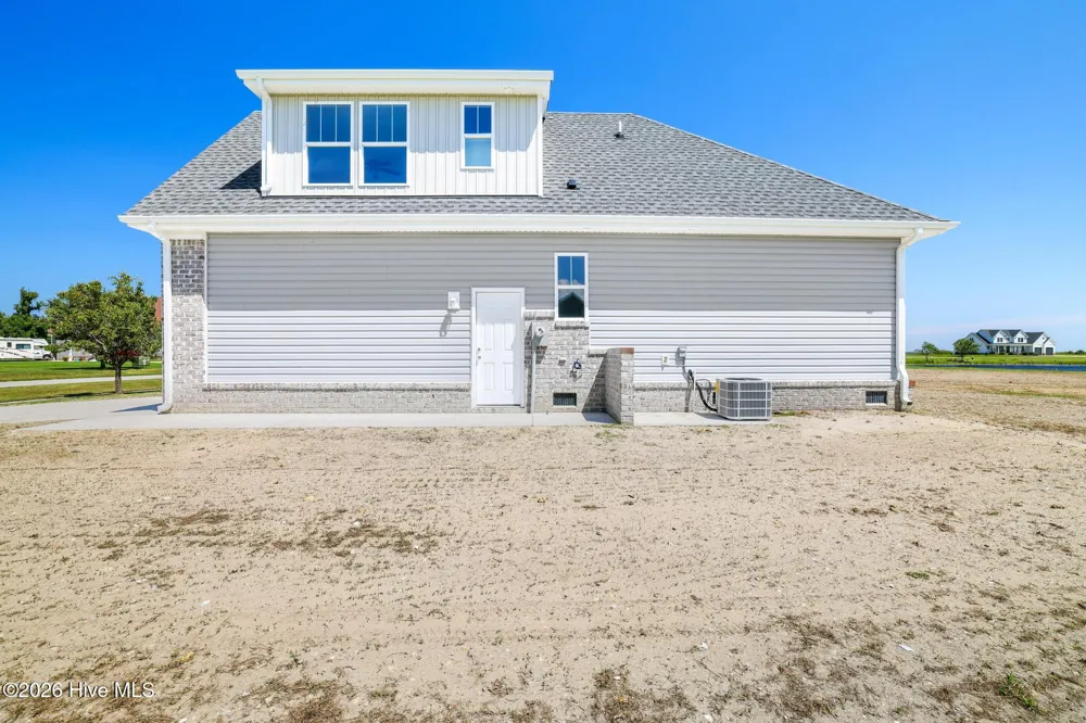 120 Colington Circle Aydlett, NC 27916