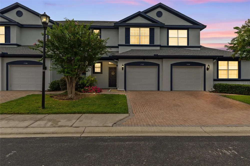1522 SUMMERGATE DRIVE Valrico, FL 33594