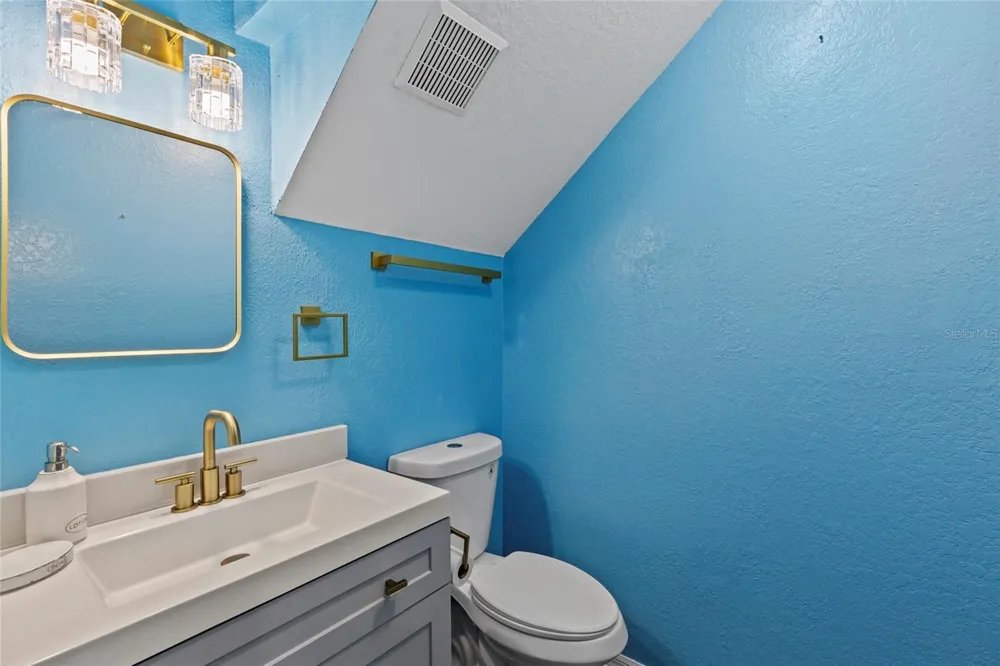1522 SUMMERGATE DRIVE Valrico, FL 33594
