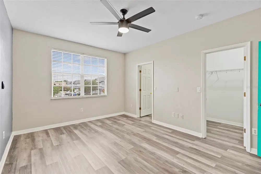 1522 SUMMERGATE DRIVE Valrico, FL 33594