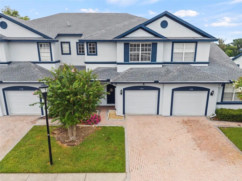 1522 SUMMERGATE DRIVE Valrico, FL 33594