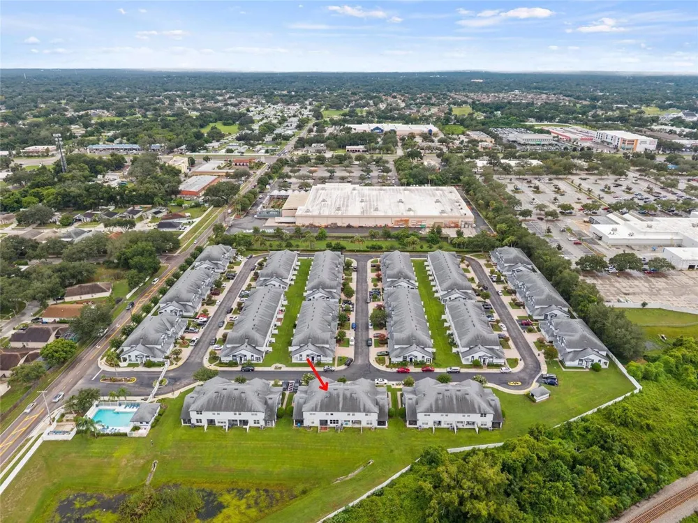 1522 SUMMERGATE DRIVE Valrico, FL 33594