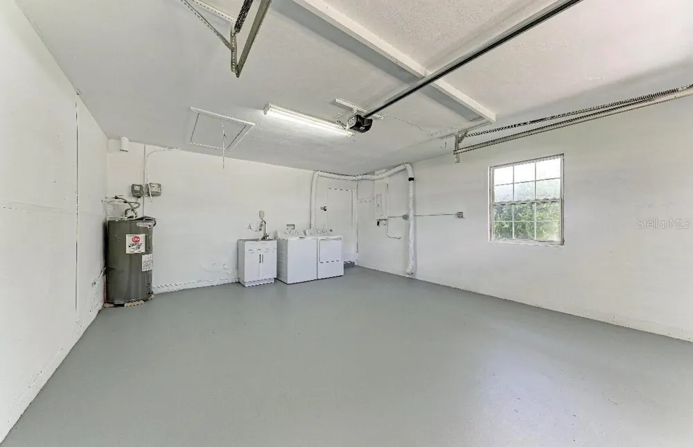 3207 19TH AVENUE W Bradenton, FL 34205