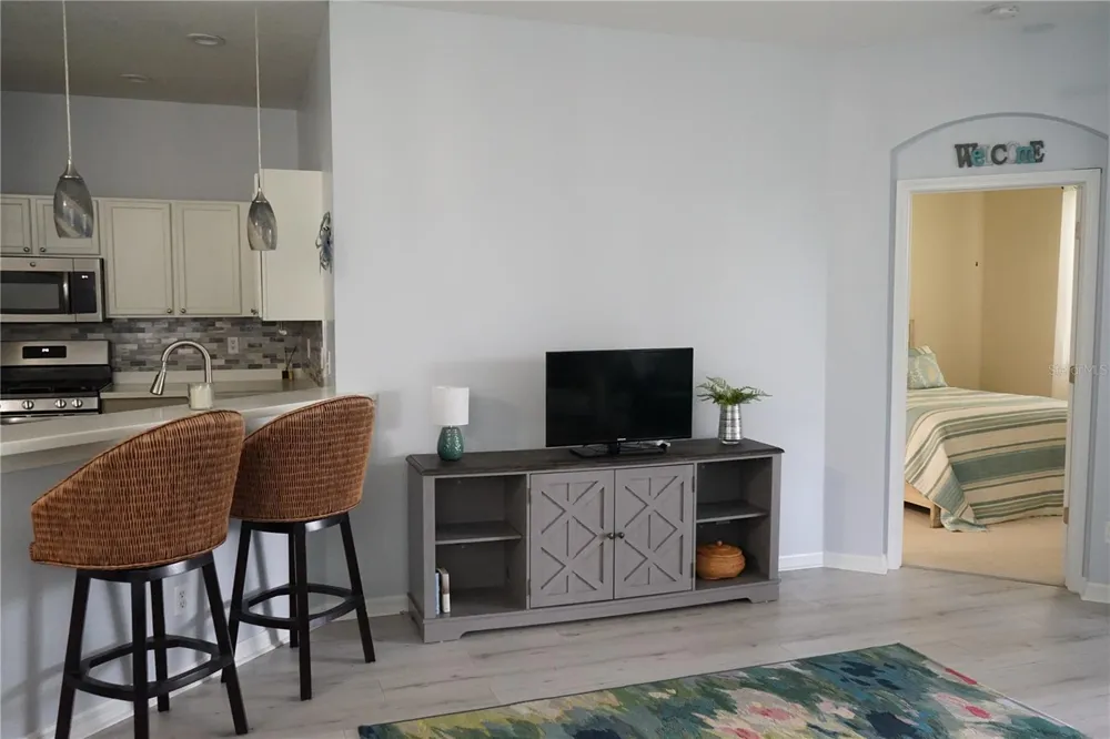 2032 INVERNESS GREENS DRIVE #76 Sun City Center, FL 33573