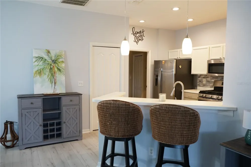 2032 INVERNESS GREENS DRIVE #76 Sun City Center, FL 33573